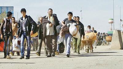 بازگشت افغان‌ها به کشورشان کند شده؛ مهاجران غیرقانونی پنهان شده‌اند؟ | اقتصاد24
