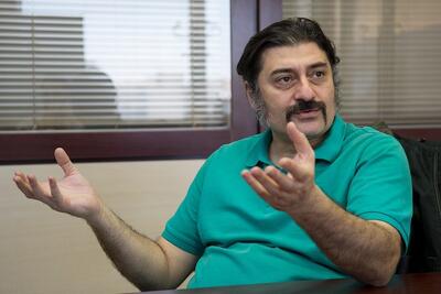 مجلس به‌جای پرداختن به بحران‌های کشور، وقتش را صرف خواندن فیلمنامه می‌کند