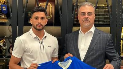 استقلال نیمه‌شب از خرید جدیدش رونمایی کرد؛ مدافع سپاهان در تهران