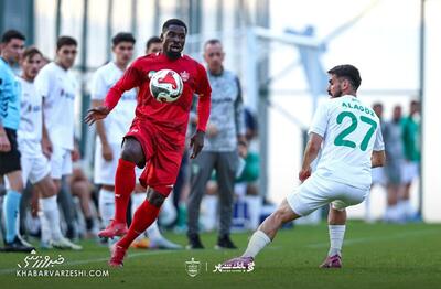 اوریه نمی‌تواند یک نفری دفاع پرسپولیس را ببندد/ وحید هاشمیان مراقب دو بازی اول باشد