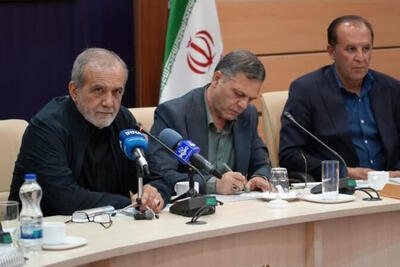 رئیس جمهور: دولت پای مردم و کشور ایستاده است