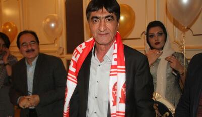 خانم بازیگر در کنار ستاره پرسپولیسی + عکس - پارس فوتبال