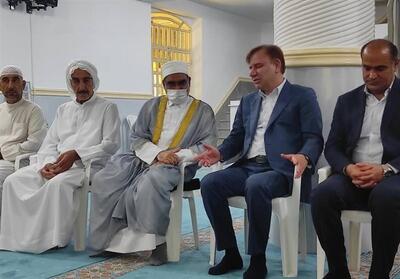 دیدار استاندار بوشهر با خانواده شهید مدافع امنیت در عسلویه - تسنیم