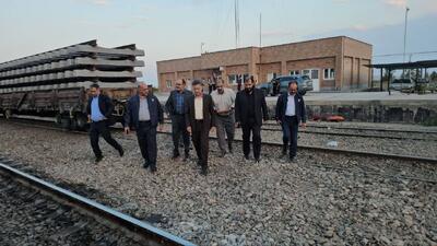مشکلات محور‌های ترانزیتی زرند رفع می‌شود/ قول مساعد برای بازسازی خط آهن کرمان