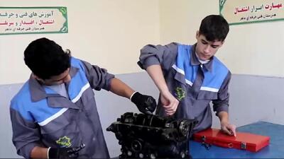 پیشتازی هنرستان ماهر در اشتغالزایی + فیلم