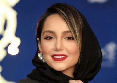 نازنین بیاتی مشکی‌پوش شد