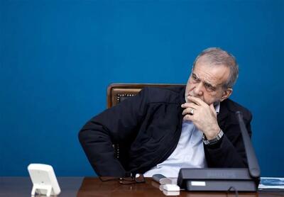 نامه جمعی از اساتیدبه پزشکیان؛ فیلترینگ را هم حذف کنید!