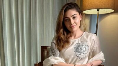 تصویر روز | شفالی زاریوالا بازیگر هندی در 42 سالگی | گلی شی