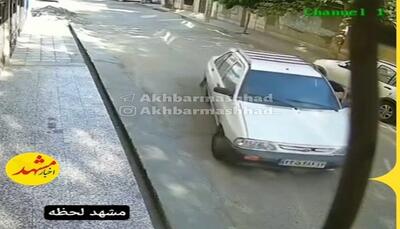 فیلم سرقت ناجوانمردانه سرقت پراید توسط یک زن در خیابان های مشهد | 10 مرداد 1404
