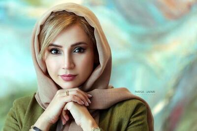 شبنم قلی خانی با شلوار سمبادی در لوکیشنی خاص؛ ترکیب جذاب ظرافت و جسارت
