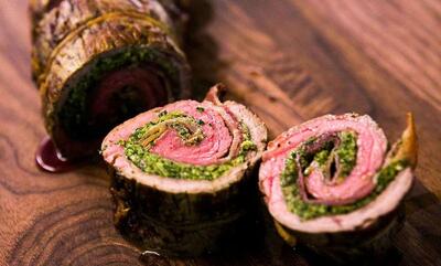 طرز تهیه رولت گوشت با جعفری و گردو+ نکات و فوت‌وفن‌ ها