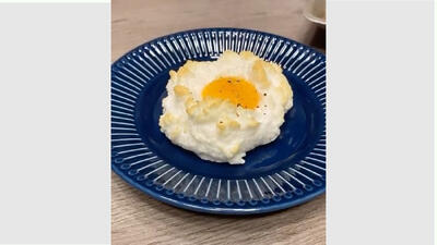 طرز پخت تخم مرغ نیمرو بدون روغن