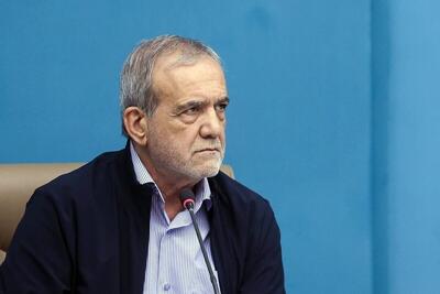 ادای احترام پزشکیان به شاعر پارسی‌گویِ پاکستان (فیلم)