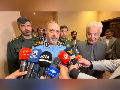 وزیر دفاع: ایران و پاکستان در سطح بین‌المللی پشتیبان یکدیگر هستند