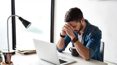 گریه کردن سر کار؛ نشانه توانایی یا ضعف؟
