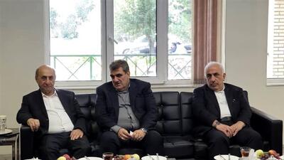 بازدید استاندار و رئیس اتاق سمنان از واحدهای تولیدی شهرک صنعتی استان