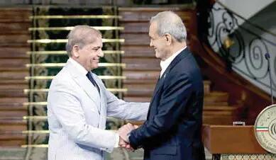 دیدار دو دوست در یک منطقه پرآشوب