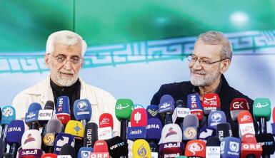 فرود و فراز علی لاریجانی