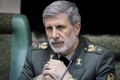 سرلشکر حاتمی: تهدید دشمن ادامه دارد / مسئولیت حفظ امنیت ملی / پیام به نیروهای مسلح