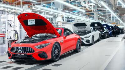 مراحل صفر تا صد تولید مرسدس بنز AMG SL در آلمان (فیلم)