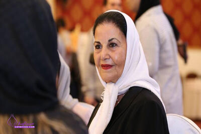 چهره ها در زمان ؛ «پوری بنایی» در عروسی اول «فائقه آتیشن»؛ سال 1346