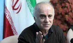 اظهارات تند منوچهر طاهرخانی در مورد بی توجهی وزارت ورزش و فدراسیون فوتبال به مراسم خاکسپاری داریوش مصطفوی: کلا 50 نفر آمدند. همه فقط دنبال پول و دیده شدن هستند، جمع کنید کاسه کوزه تان را + ویدئو