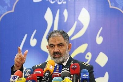 دریادار ایرانی: در برابر دشمن متجاوز محکم خواهیم ایستاد