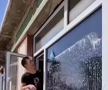 شیشه پاک کن مغناطیسی