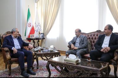 تربیت نیروی انسانی ماهر باتوسعه هنرستان‌های جوار صنعت درآذربایجان شرقی