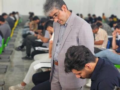 جذب نیروی بومی در صنایع خارگ