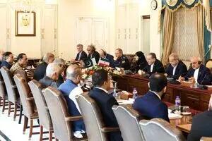 پزشکیان در نشست با شهباز شریف: صلح واقعی با گسترش روابط علمی و اقتصادی ممکن است