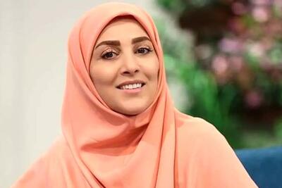 ببینید| ژیلا صادقی: اولین زن بعد از انقلاب بودم که عکسم روی بیلبورد رفت