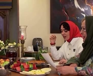 ببینید| هم‌خوانی زیبای یک ترانه معروف در شام ایرانی