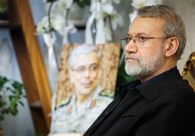 دیدار لاریجانی با خانواده شهیدان سلامی و باقری - تسنیم