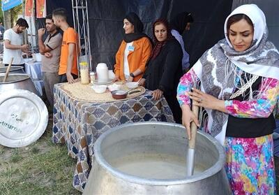 برگزاری هجدهمین جشنواره آش و غذاهای سنتی در   نیر   - تسنیم
