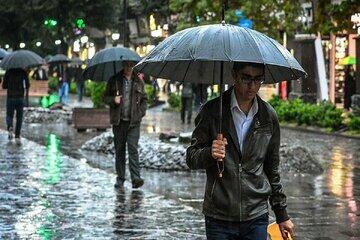 شروع بارش باران موسمی در شهرستان‌های جنوبی فارس