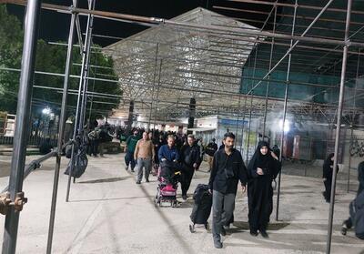 خروج هزاران عاشق حسین(ع) از مهران به‌سوی کربلا