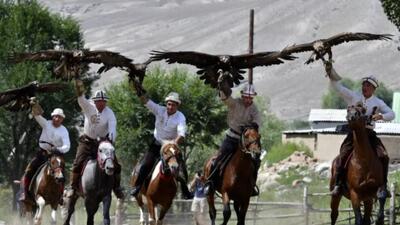 شکار با عقاب در قرقیزستان