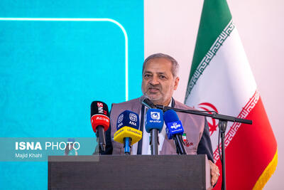 هرگز در مقابل دنیای استکبار سرخم نمی‌کنیم