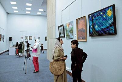 نمایشگاه گروهی «آخرین نگاه به نفس‌های زمین» در کوشک باغ هنر افتتاح شد