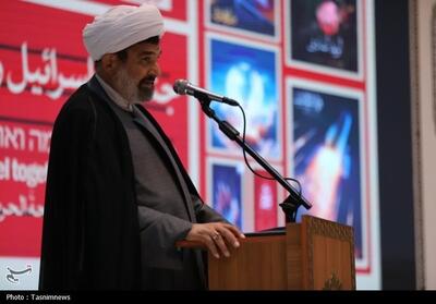 عاشورا محوریت همه حرکت‌های ضد استکباری شده است - تسنیم