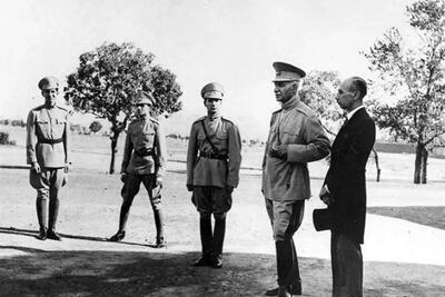 روزی که محمدرضا پهلوی توسط رضاخان در دانشکده افسری توبیخ شد