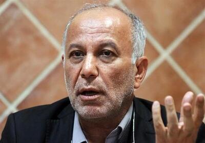 محمد درخشان: خودم را لایق تقدیر نمی‌دانم/ کارهای من در برابر شهدا هیچ است