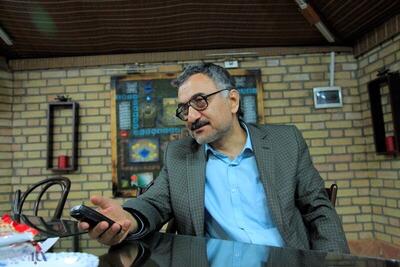 سعید لیلاز: پزشکیان و قائم پناه آنقدر صمیمی‌اند که در جلسات خصوصی یکدیگر را به اسم کوچک صدا می‌زنند/ شعار مصالحه با آمریکا با هدف لایک خوردن است