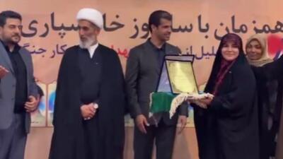 دان یک، نتیجه سال‌ها رنج و مبارزه است؛ نه لوح یادبود برای صدایی که صرفاً درست و به‌ موقع پخش شد/ آیا در این مسیر افراط، جایی برای پاسداشت کسانی که جان‌شان را در جنگ از دست داده‌اند، باقی مانده است؟/ چرا سطحی برخورد می‌کنیم؟