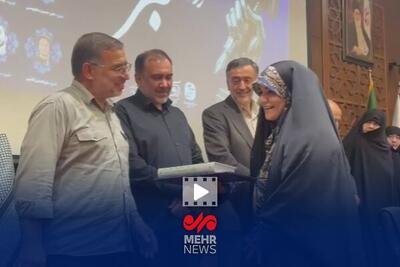 سحر امامی و یونس شادلو مجریان رسانه ملی خبرنگار سال شدند
