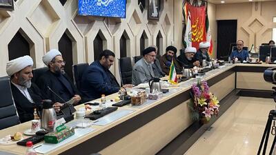 خاموشی: اصل کار ما بلند کردن تابلو قرآن است