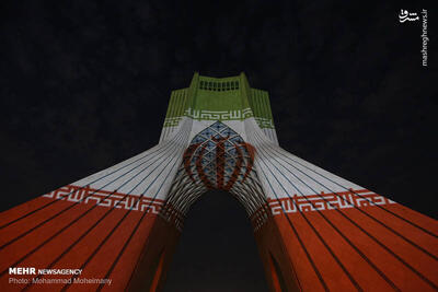 بازدید رایگان خبرنگاران از برج آزادی به مناسبت روز خبرنگار