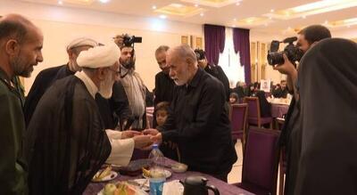 تجلیل از خانواده شهدای مدافع وطن و اقتدار خراسان رضوی در مشهد