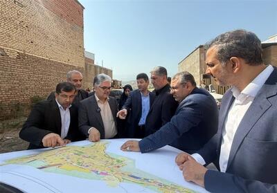 بازدید معاون وزیر راه از محله « چناران»؛ تأکید بر توسعه زیرساختی
